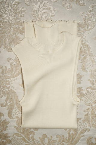 WOOL & SILK SLEEVELESS TURTLENECK