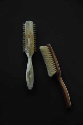 SMALL RECTANGULAR HAIR BRUSH